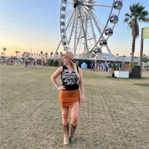 Meet your Posher, Shelby